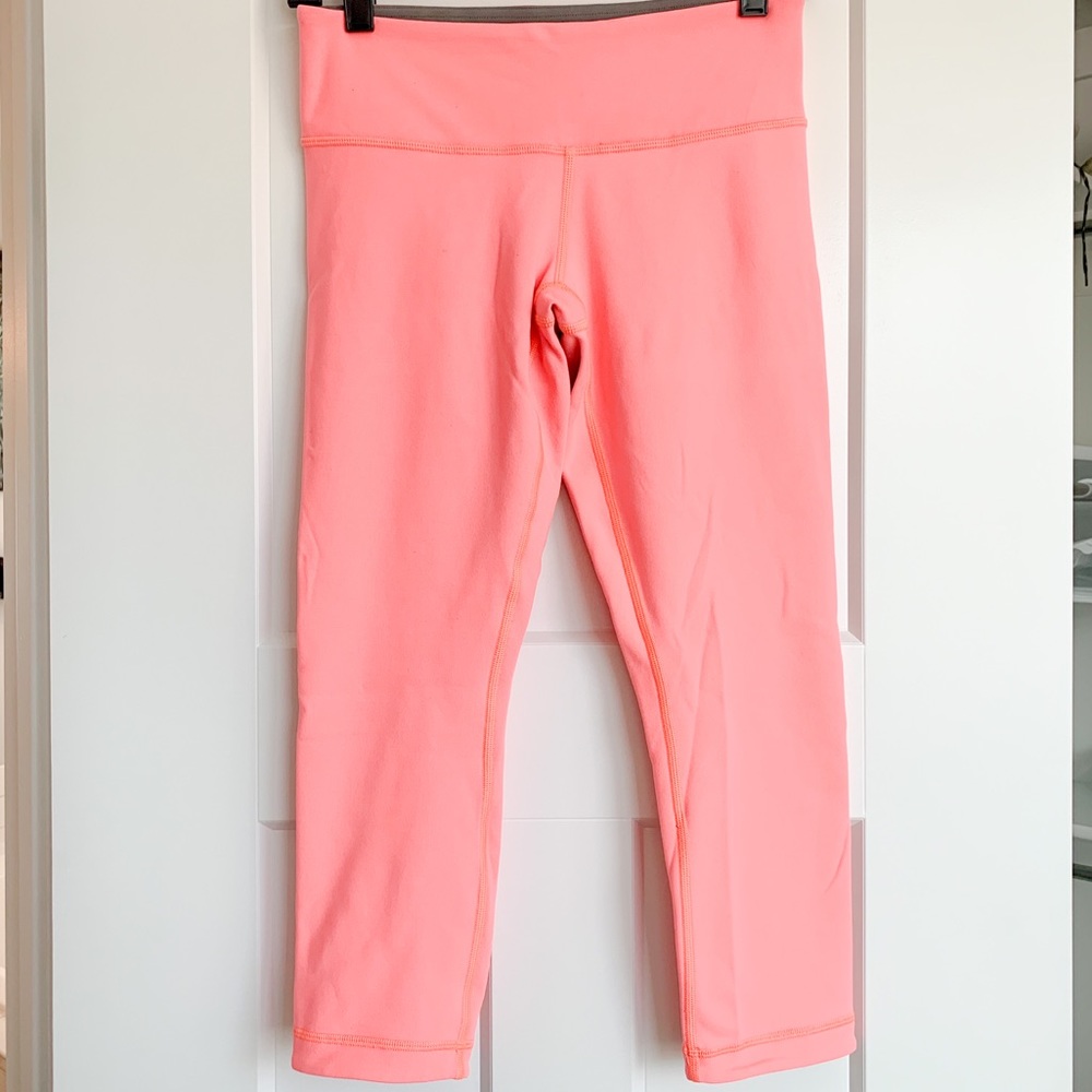 Lululemon reversible crop leggings